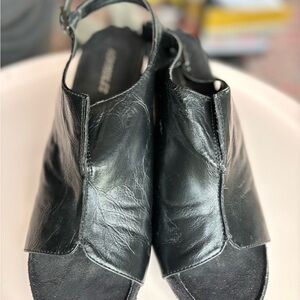 Leather open toe sandal